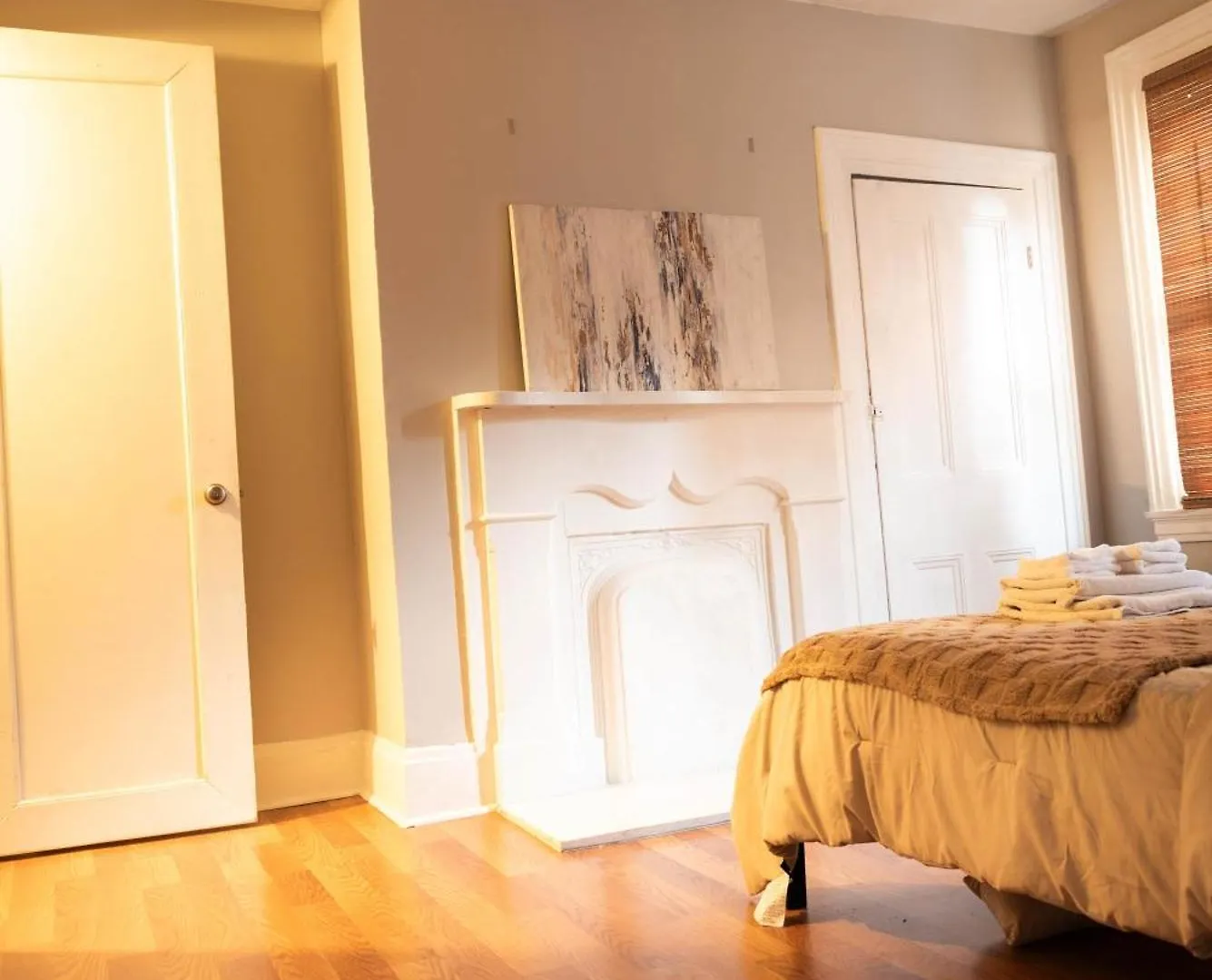 Apartment Beautiful 3-Bed Home W Parking Near Agh Pittsburgh