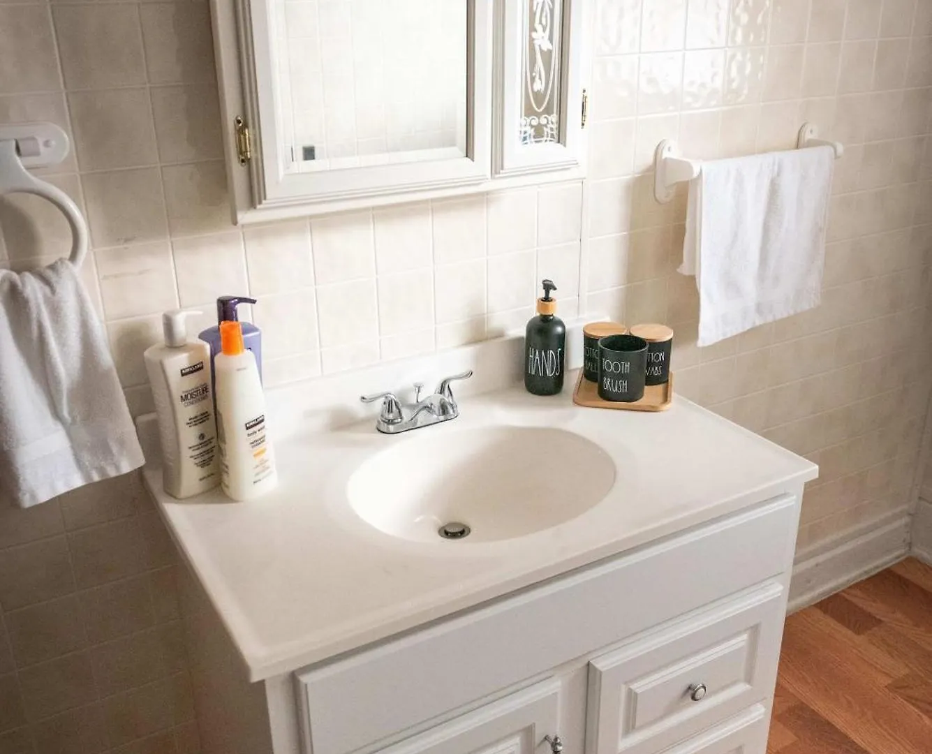 Beautiful 3-Bed Home W Parking Near Agh Pittsburgh